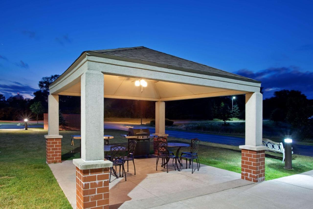 Sonesta Simply Suites Chicago Naperville Warrenville Екстериор снимка